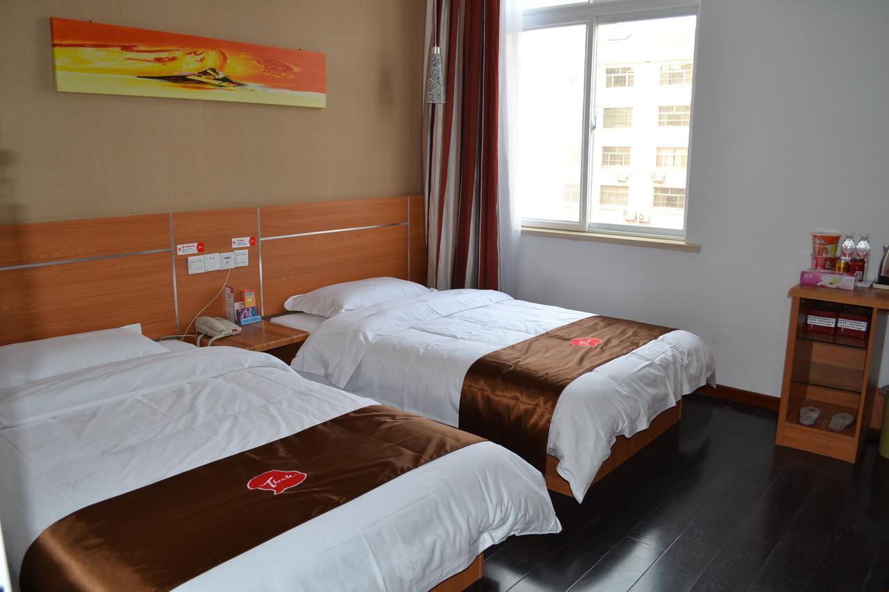 Thank Inn Chain Hotel Zibo Road 둥잉 외부 사진